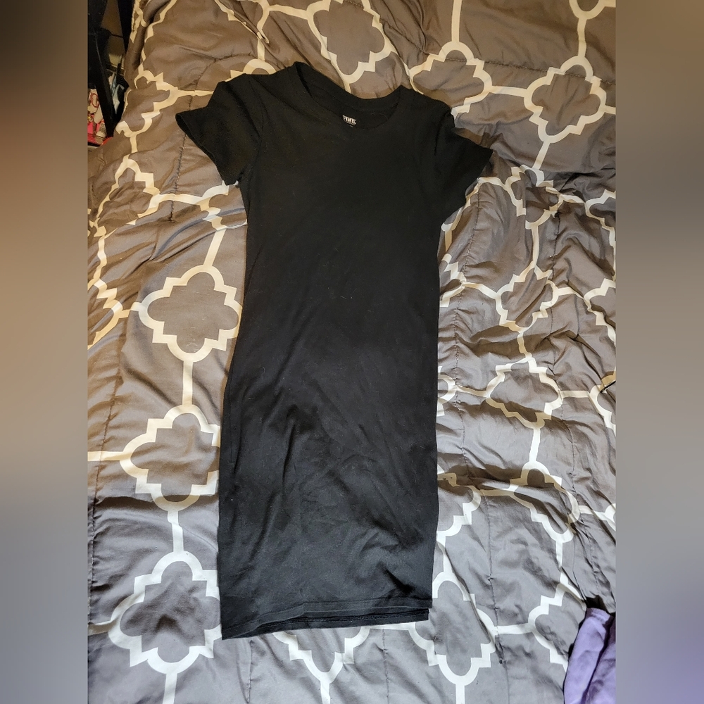 Black VS PINK dress
